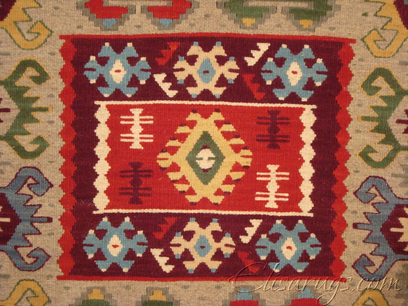 Kilim Rug: Pirot