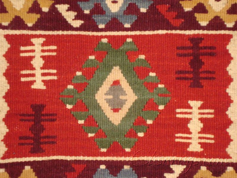 Kilim Rug: Pirot