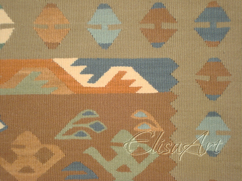 Handmade Kilim Rug: Tortoises